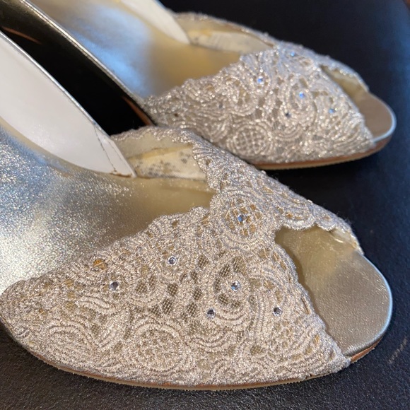 Stuart Weitzman Evening-wear Shoes - Picture 2 of 4